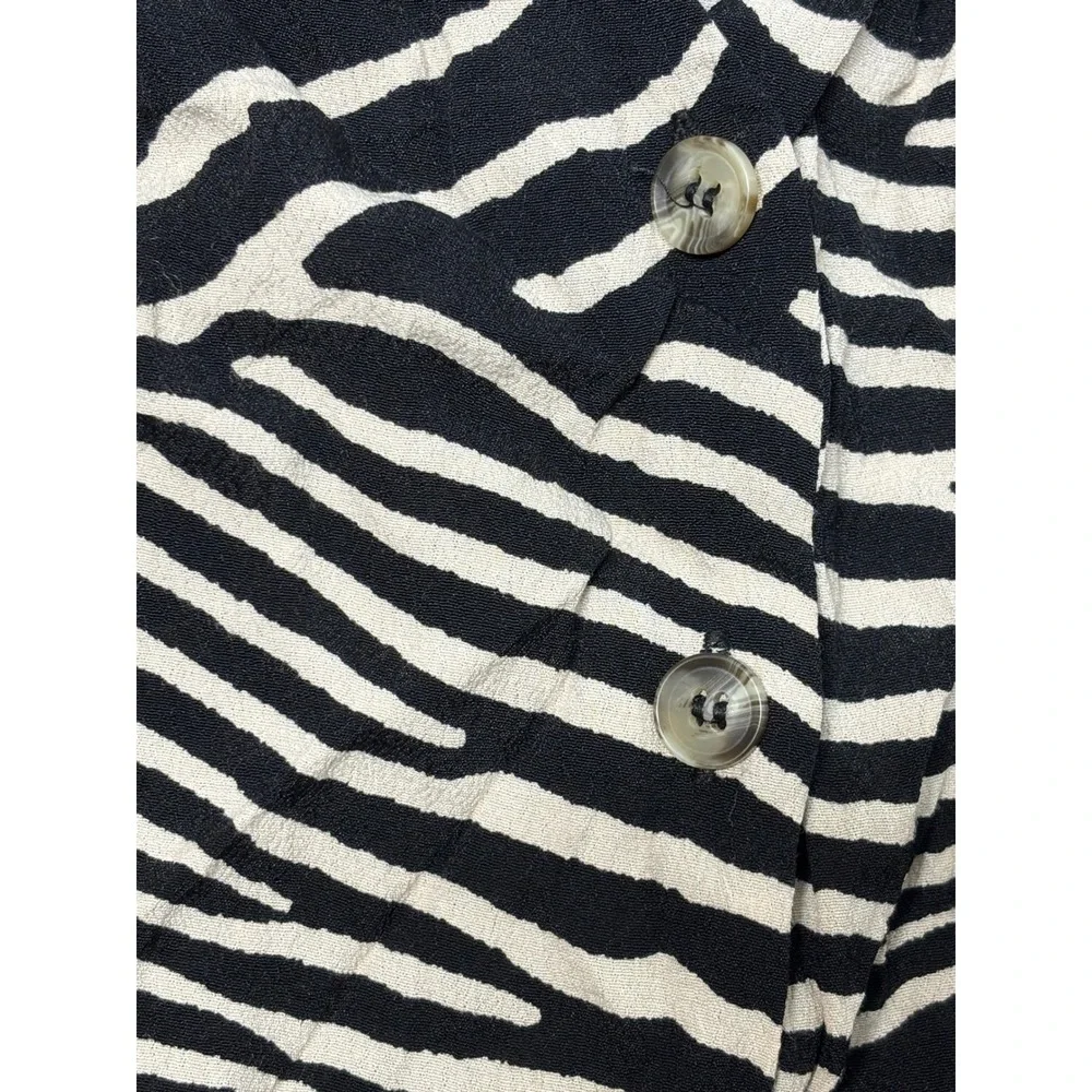 Used H&M Womens Black White Zebra Print Long Sleeve Top US Size 8 Excellent Cond - Picture 3 of 8